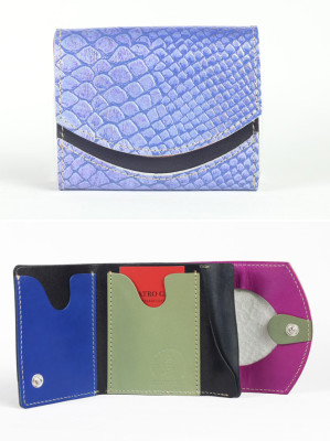 小さい財布　ムスカリ