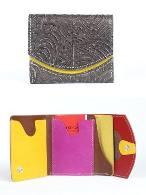 小さい財布　チョコバナナ