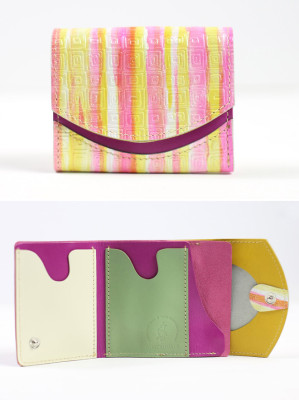 小さい財布　アイスクリン