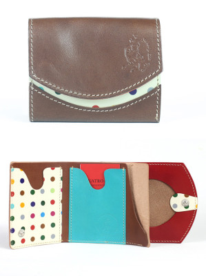 小さい財布　笑顔の種