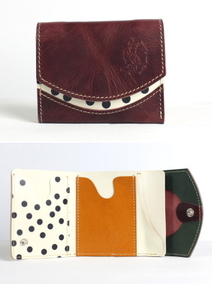 小さい財布　月の港ボルドー