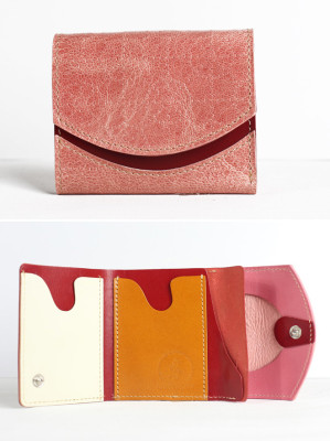 小さい財布　恋するフラミンゴ