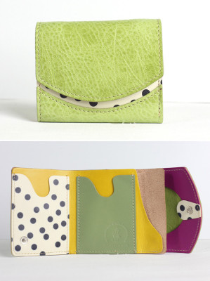 小さい財布　ペリドット