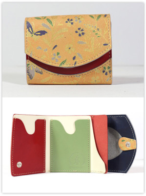 小さい財布　杏子