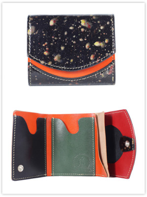 小さい財布　ネオユニバース