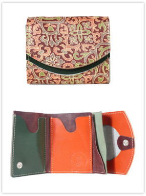 小さい財布　スイカズラ