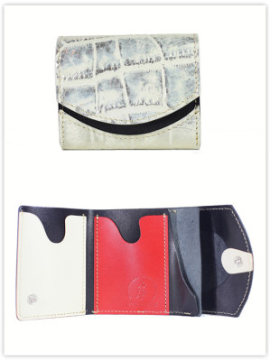 小さい財布　バニラ