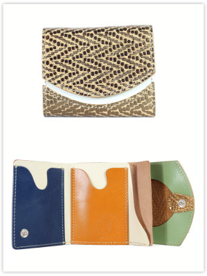 小さい財布　エジプシャン