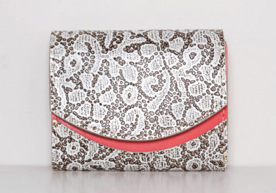 ミニ財布　ホワイトブロンドレース